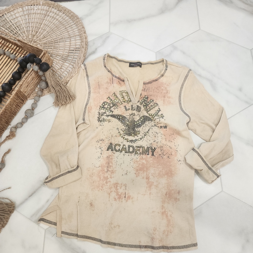 [ skinny minnie] CUTEST rhinestones PHOENIX ACADEMY 3/4 length sleeve top 🦅♥️